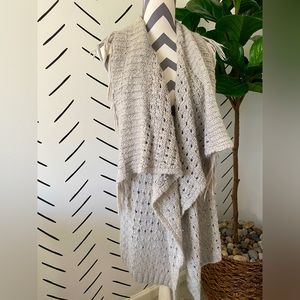 Knox Rose M Gray Cardigan Sleeveless Vest Sweater Knit